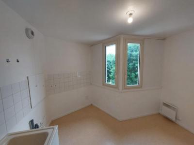 For rent Montigny-le-bretonneux 2 rooms 62 m2 Yvelines (78180) photo 3