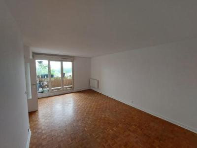 For rent Montigny-le-bretonneux 4 rooms 92 m2 Yvelines (78180) photo 0