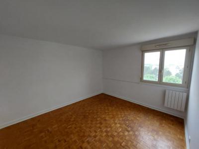 For rent Montigny-le-bretonneux 4 rooms 92 m2 Yvelines (78180) photo 3