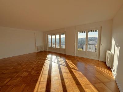 For rent Sainte-foy-les-lyon 5 rooms 114 m2 Rhone (69110) photo 1