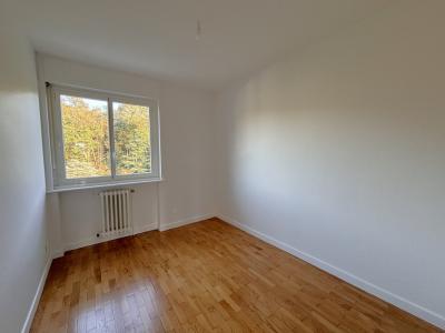 For rent Sainte-foy-les-lyon 5 rooms 114 m2 Rhone (69110) photo 4