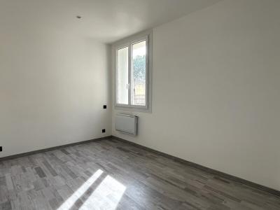 For rent Istres Istres 3 rooms 61 m2 Bouches du Rhone (13800) photo 2