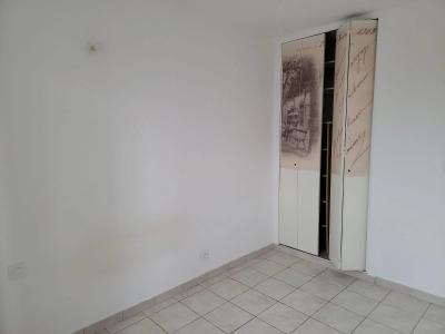 For sale Narbonne EDF 2 rooms 45 m2 Aude (11100) photo 2