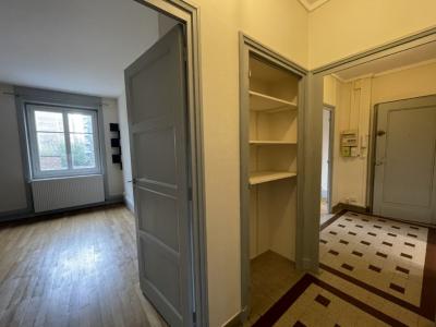 Louer Appartement Lyon-4eme-arrondissement Rhone