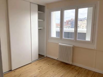 For rent Clermont-ferrand 2 rooms 41 m2 Puy de dome (63000) photo 2