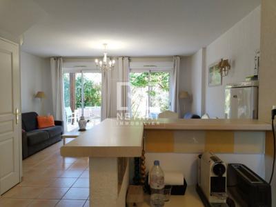 For sale Montauroux 5 rooms 74 m2 Var (83440) photo 3