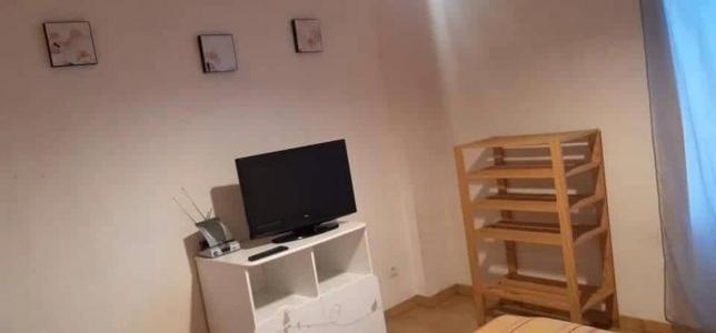 For rent Bordeaux 1 room 11 m2 Gironde (33000) photo 2