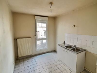 For sale Lyon-3eme-arrondissement 3 rooms 67 m2 Rhone (69003) photo 4