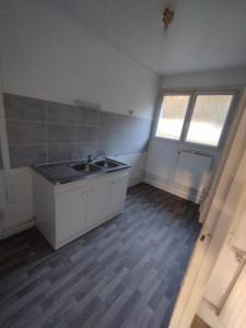 Annonce Location 5 pices Appartement Montherme 08