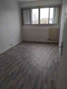 For rent Blanc 4 rooms 73 m2 Indre (36300) photo 3