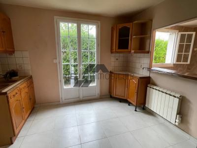 For sale Sacy-le-grand 4 rooms 99 m2 Oise (60700) photo 3