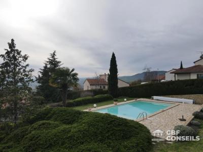 For sale Crest 7 rooms 190 m2 Puy de dome (63450) photo 2