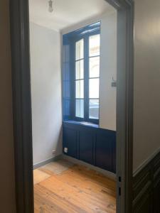 For sale Bordeaux 4 rooms 77 m2 Gironde (33000) photo 4