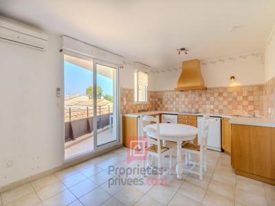 For sale Isle-sur-la-sorgue 3 rooms 54 m2 Vaucluse (84800) photo 3