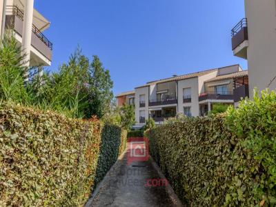 For sale Isle-sur-la-sorgue 3 rooms 54 m2 Vaucluse (84800) photo 4