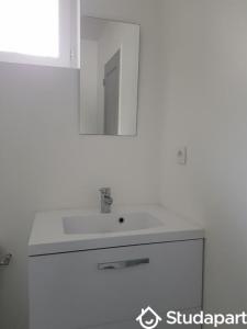 For rent Saint-etienne 1 room 18 m2 Loire (42100) photo 3