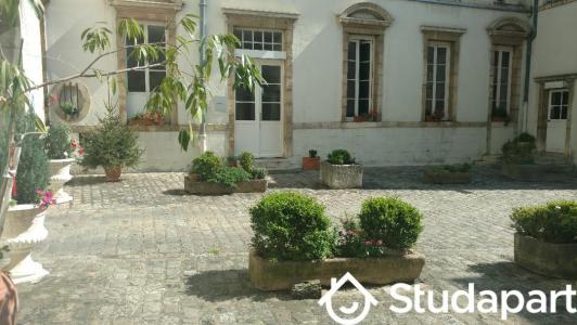 For rent Dijon 1 room 11 m2 Cote d'or (21000) photo 1