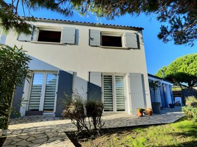 For sale Saint-georges-d'oleron 6 rooms 121 m2 Charente maritime (17190) photo 1