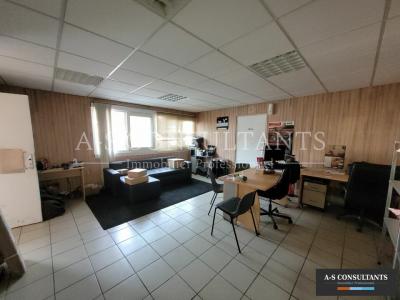 For sale Feyzin 650 m2 Rhone (69320) photo 3