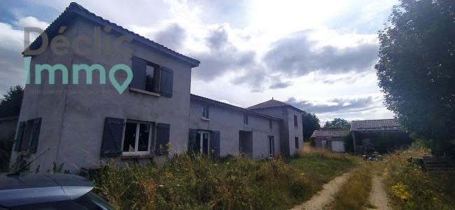 For sale Ruffec 1 room 276 m2 Charente (16700) photo 1