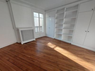 Louer Appartement 176 m2 Paris-17eme-arrondissement