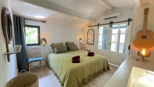 Rent for holidays Apartment Saint-remy-de-provence 