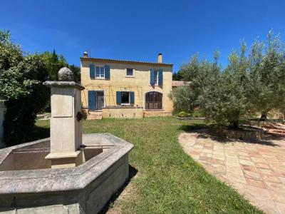 Acheter Maison 224 m2 Maussane-les-alpilles