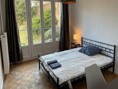 For rent Villeurbanne 1 room 11 m2 Rhone (69100) photo 1