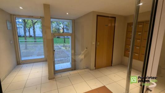 Life-annuity Massy 4 rooms 90 m2 Essonne (91300) photo 1