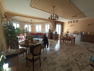 For sale Pierrelatte 8 rooms 260 m2 Drome (26700) photo 3