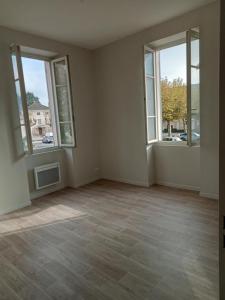 Louer Maison 65 m2 Mezeriat