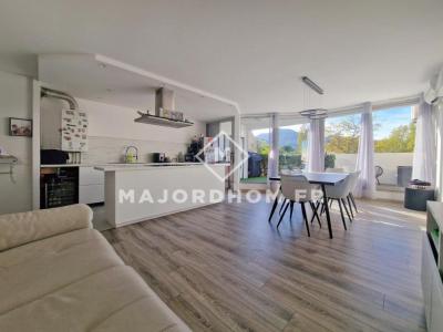 For sale Marseille-8eme-arrondissement 4 rooms 78 m2 Bouches du Rhone (13008) photo 1