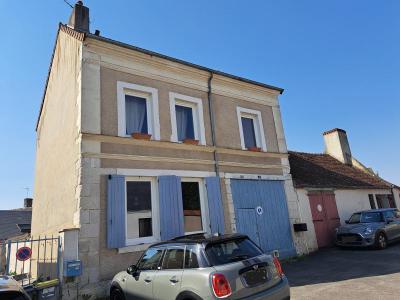 For sale Mehun-sur-yevre 5 rooms 89 m2 Cher (18500) photo 0