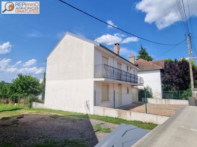 For sale Saint-eloy-les-mines bayons 7 rooms 120 m2 Puy de dome (63700) photo 1