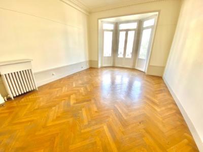 Louer Appartement Lyon-6eme-arrondissement Rhone