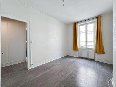 For sale Lyon-6eme-arrondissement 2 rooms 43 m2 Rhone (69006) photo 2