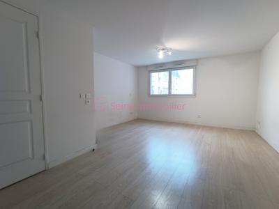 For sale Villejuif 1 room 28 m2 Val de Marne (94800) photo 2