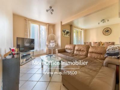 For sale Gardanne 4 rooms 99 m2 Bouches du Rhone (13120) photo 2