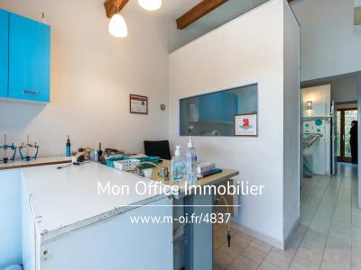 Acheter Commerce Beaurecueil 209000 euros