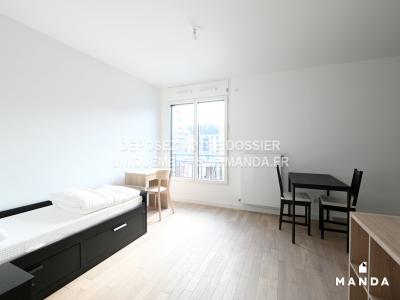 For rent Courbevoie 1 room 27 m2 Hauts de Seine (92400) photo 0