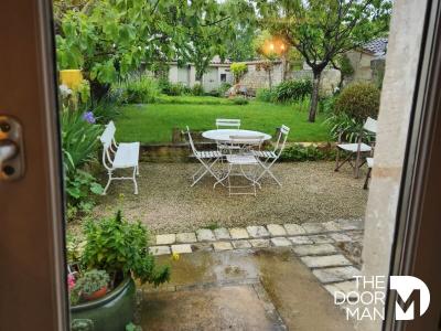 For sale Saintes 9 rooms 182 m2 Charente maritime (17100) photo 2