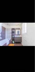 Annonce Location 2 pices Appartement Marseille-6eme-arrondissement 13