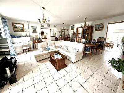 For sale Senas 7 rooms 200 m2 Bouches du Rhone (13560) photo 4