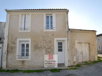 For sale Lucon 3 rooms 76 m2 Vendee (85400) photo 0