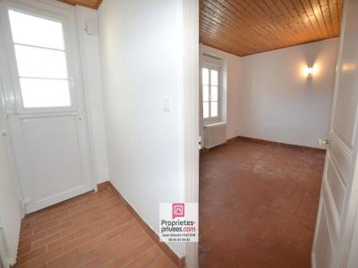 For sale Lucon 3 rooms 76 m2 Vendee (85400) photo 4