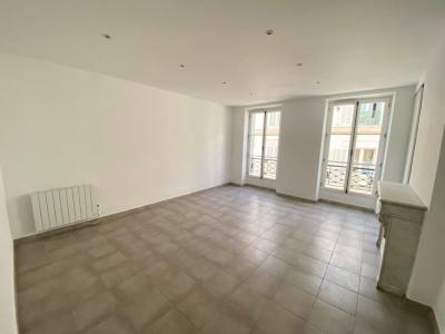 For rent Marseille-2eme-arrondissement 3 rooms 75 m2 Bouches du Rhone (13002) photo 1