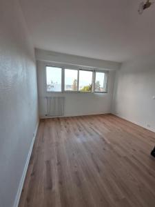 For sale Noisy-le-grand 2 rooms 42 m2 Seine saint denis (93160) photo 2