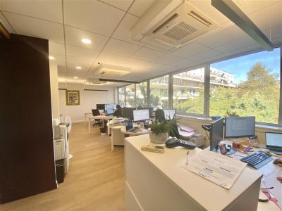 Louer Bureau 459 m2 Courbevoie