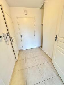 For rent Nantes 1 room 25 m2 Loire atlantique (44300) photo 3