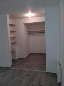 For rent Tresques 1 room 37 m2 Gard (30330) photo 3